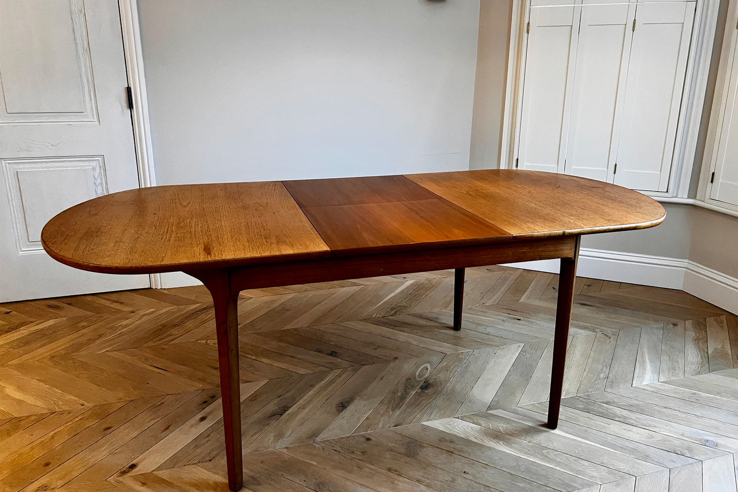 Nathan Table with Greaves & Thomas Chairs