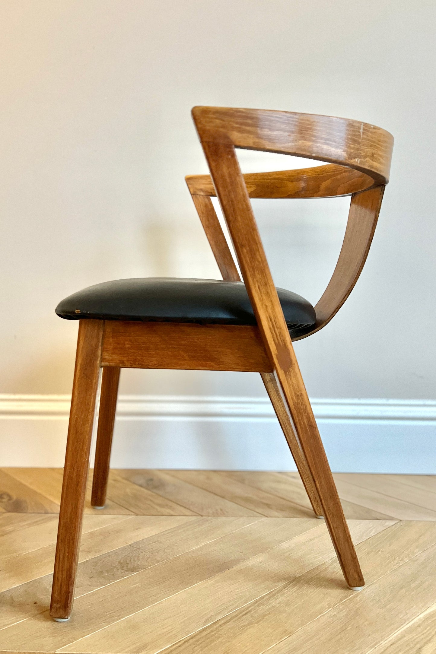 Greaves & Thomas Chair