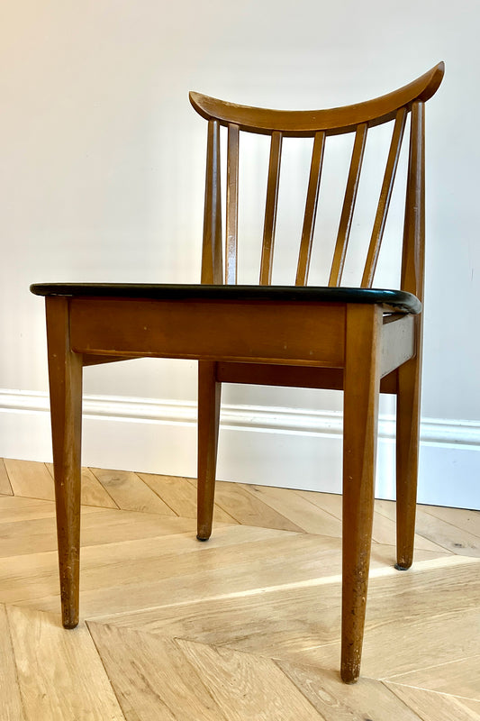 Elliotts of Newbury Chair